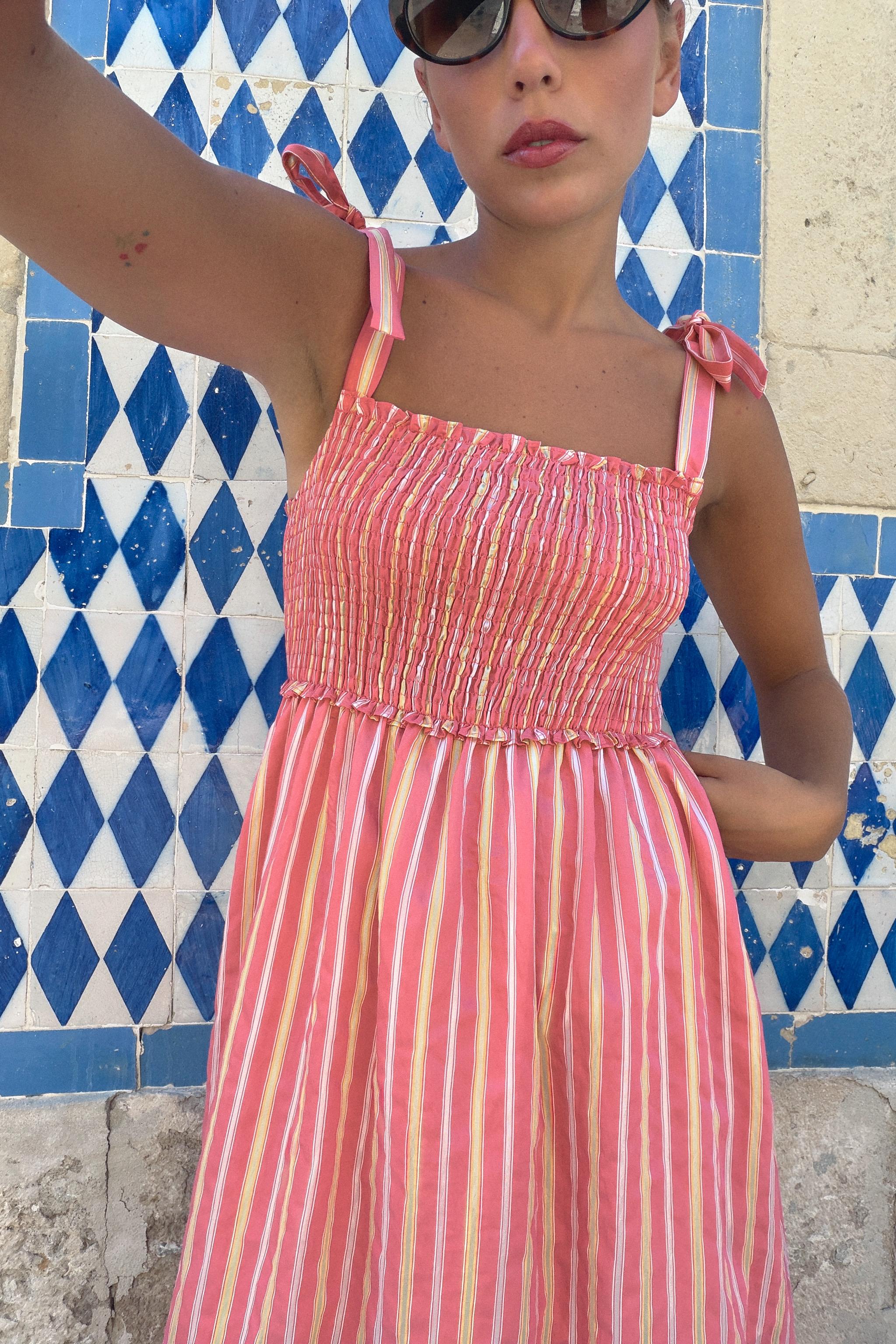 ROBE MI-LONGUE À RAYURES